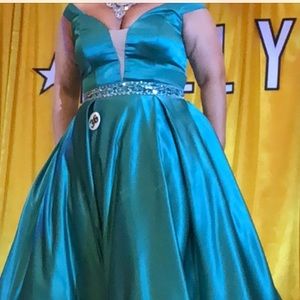 ILH wedding by Mrs young wedding dress